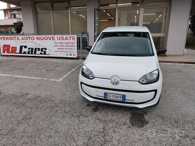 Usata VW up! Move 68 CV (50 kW) 2014 Bianco Utilitaria
