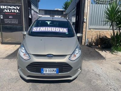 Begagnad Ford B-MAX Titanium 90 HK (66 kW) 2015 Gul Minibuss