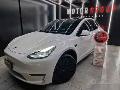 Usata Tesla Model Y Long Range AWD 189 kW (258 CV) 2023 Bianco SUV