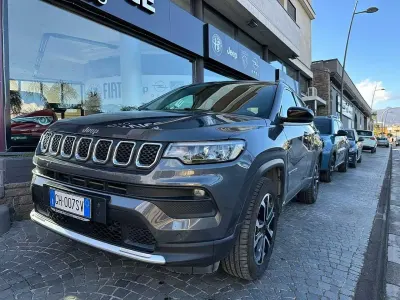 Usata Jeep Compass Limited 190 CV (139 kW) 2022 Grigio SUV