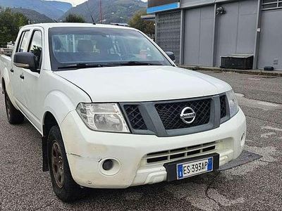Usata Nissan Navara 144 CV (105 kW) 2013 Bianco Pick-up