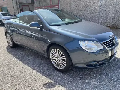 Usata VW Eos 200 CV (147 kW) 2006 Grigio Cabrio