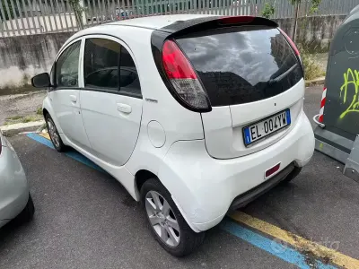 Usata Peugeot iON 35 kW (48 CV) 2012 Bianco Utilitaria