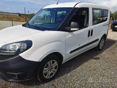 Usata Fiat Doblò 95 CV (69 kW) 2018 Bianco Monovolume