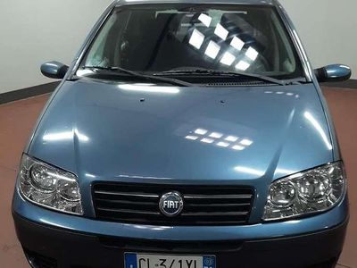 Usata Fiat Punto Dynamic 95 CV (69 kW) 2003 Blu/azzurro Utilitaria