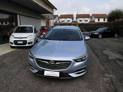Usata Opel Insignia Innovation 170 CV (125 kW) 2018 Grigio Station wagon