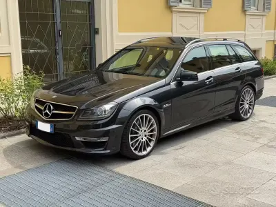 Usata Mercedes C63 AMG AMG 487 CV (358 kW) 2012 Grigio Station wagon