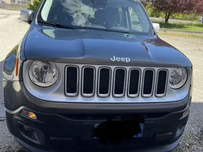 Usata Jeep Renegade Limited 140 CV (102 kW) 2016 Grigio SUV