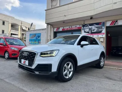 Usata Audi Q2 Business 116 CV (85 kW) 2020 Bianco SUV