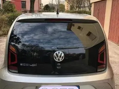 Begagnad VW up!