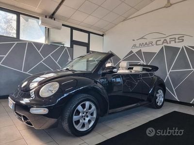 Usata VW New Beetle 105 CV (77 kW) 2005 Nero Utilitaria