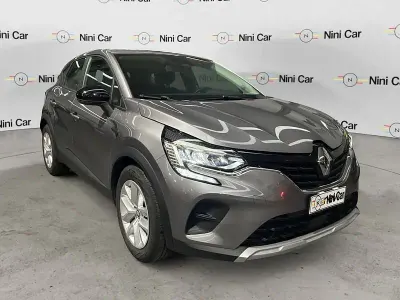 Usata Renault Captur Equilibre 143 CV (105 kW) 2023 Grigio scuro SUV