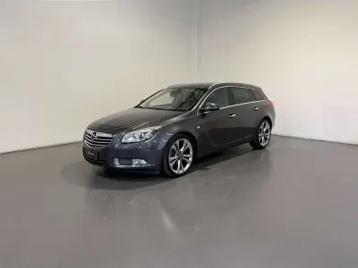 Usata Opel Insignia 160 CV (117 kW) 2010 Blucosmos/grigio Station wagon