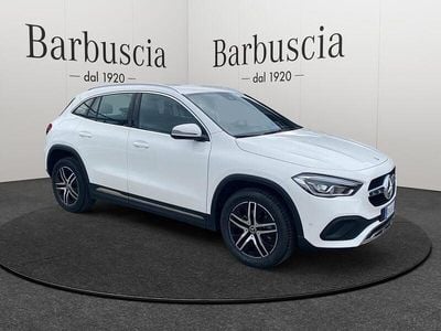 Usado Mercedes GLA180 116 CV (85 kW) 2022 Blanco SUV