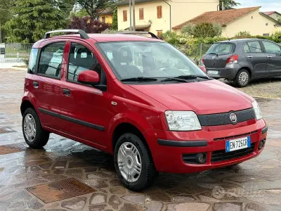 Gebraucht Fiat Panda 80 PS (58 kW) 2012 Rot Kleinwagen
