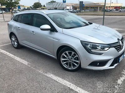Usata Renault Mégane IV 110 CV (80 kW) 2017 Berlina