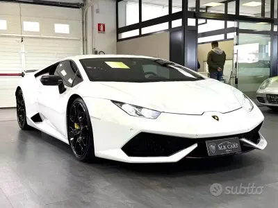 Usata Lamborghini Huracán 610 CV (448 kW) 2015 Bianco Coupé