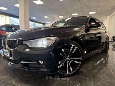 Usata BMW 330 Sport Line 258 CV (189 kW) 2012 Nero Station wagon