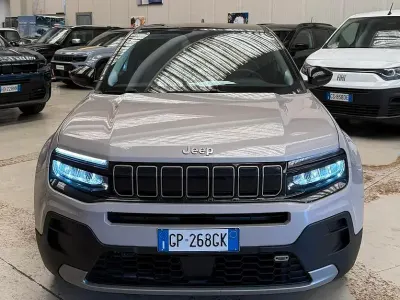 Usata Jeep Avenger Summit 101 CV (74 kW) 2023 Beige SUV