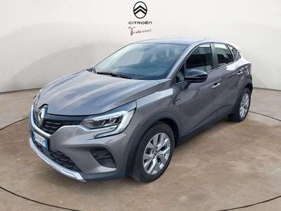 Usata Renault Captur 91 CV (66 kW) 2022 Grigio SUV