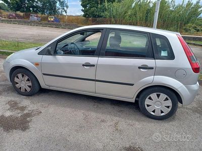 Usata Ford Fiesta 2003 Grigio Utilitaria