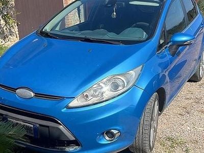 Usata Ford Fiesta 97 CV (71 kW) 2009 Blu Utilitaria