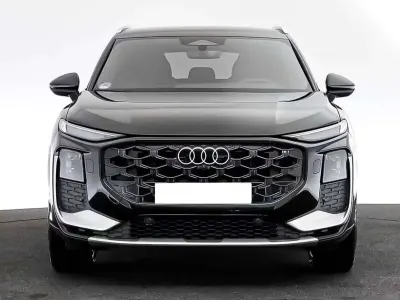 Usata Audi Q3 S-Line 265 CV (194 kW) 2026 Nero metallizzato SUV