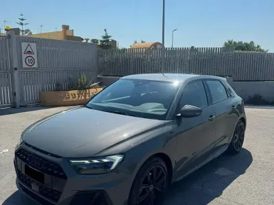 Usata Audi A1 Sportback Ambiente 95 CV (69 kW) 2022 Grigio Utilitaria
