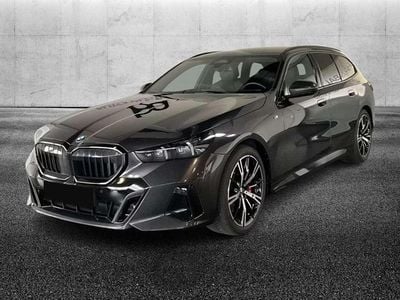 Usata BMW 540 M Sport 340 CV (250 kW) 2024 Grigio metallizzato Station wagon