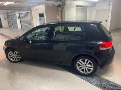 Usata VW Golf VI Comfortline 122 CV (89 kW) 2009 Nero Utilitaria
