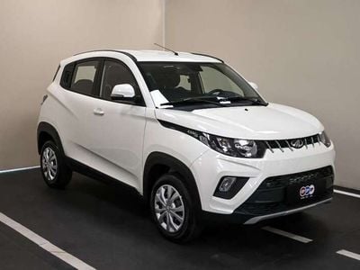 Usata Mahindra KUV100 87 CV (63 kW) 2023 Bianco SUV