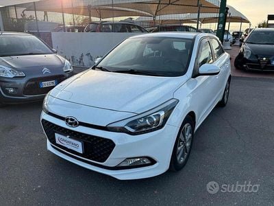 Usata Hyundai i20 Classic 89 CV (65 kW) 2016 Bianco Berlina