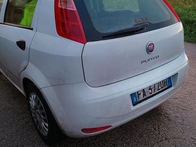 Usata Fiat Punto 75 CV (55 kW) 2015 Bianco Utilitaria