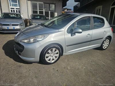 Usata Peugeot 207 70 CV (51 kW) 2008 Argento Berlina