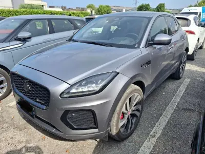 Usata Jaguar E-Pace R-Dynamic 204 CV (150 kW) 2021 Grigio SUV