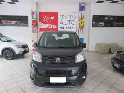 Usata Fiat Qubo Easy 80 CV (58 kW) 2017 Nero Monovolume