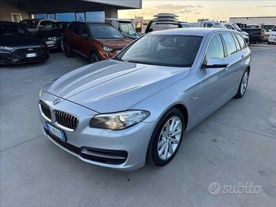 Usata BMW 520 Luxury Line 190 CV (139 kW) 2016 Grigio Station wagon