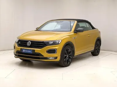 Usata VW T-Roc R-line 150 CV (110 kW) 2022 Giallo SUV