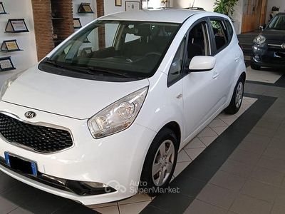 Usata Kia Venga Active 90 CV (66 kW) 2017 Bianco Utilitaria