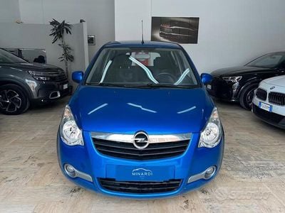 Usata Opel Agila Enjoy 65 CV (47 kW) 2011 Blu Utilitaria