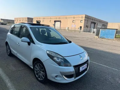 Usata Renault Scenic E-Tech 110 CV (80 kW) 2010 Bianco Berlina