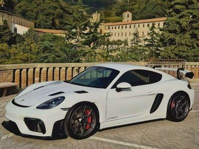 Porsche 718 Cayman GT4