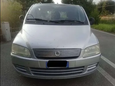 Usata Fiat Multipla Active 120 CV (88 kW) 2008 Argento Monovolume