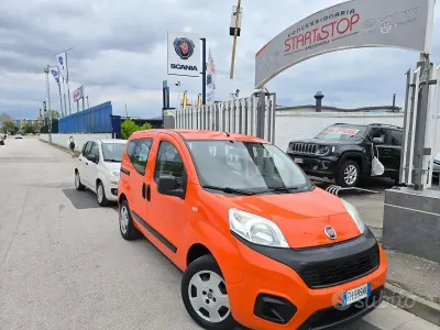 Begagnad Fiat Qubo Lounge 77 HK (56 kW) 2017 Orange Minibuss
