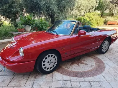 Usata Alfa Romeo Spider 117 CV (86 kW) 1999 Rosso Cabrio