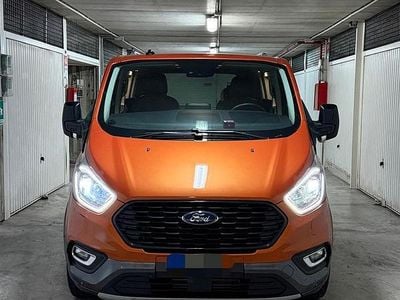 Usata Ford Tourneo Custom Active 170 CV (125 kW) 2023 Arancione Furgone