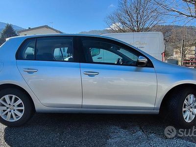 Usata VW Golf VI Trendline 105 CV (77 kW) 2011 Grigio Utilitaria