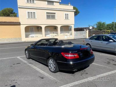 Usata Mercedes E220 2011 Nero Cabrio