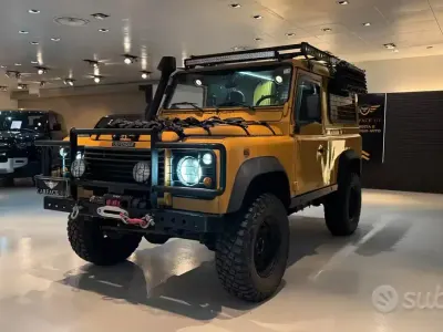 Usata Land Rover Defender 122 CV (89 kW) 2000 Giallo SUV