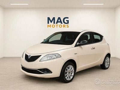 Usata Lancia Ypsilon Gold 95 CV (69 kW) 2016 Beige Utilitaria